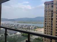 海景房，大户型，四房两厅两卫，得房率高 房东上海买房，现低价诚意出售
