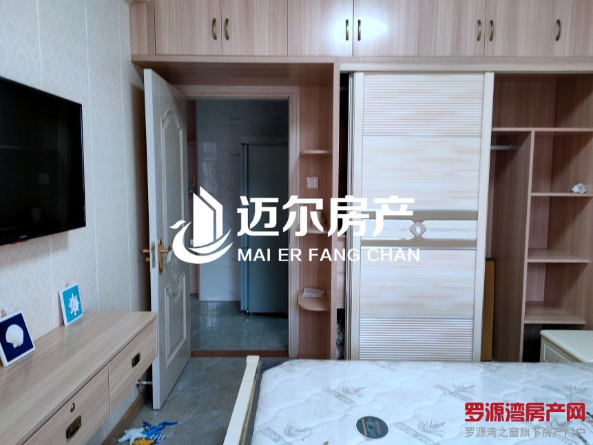 急售 单身公寓全新装修 投资自住首选 领包入住 家电家具全留 生活便利